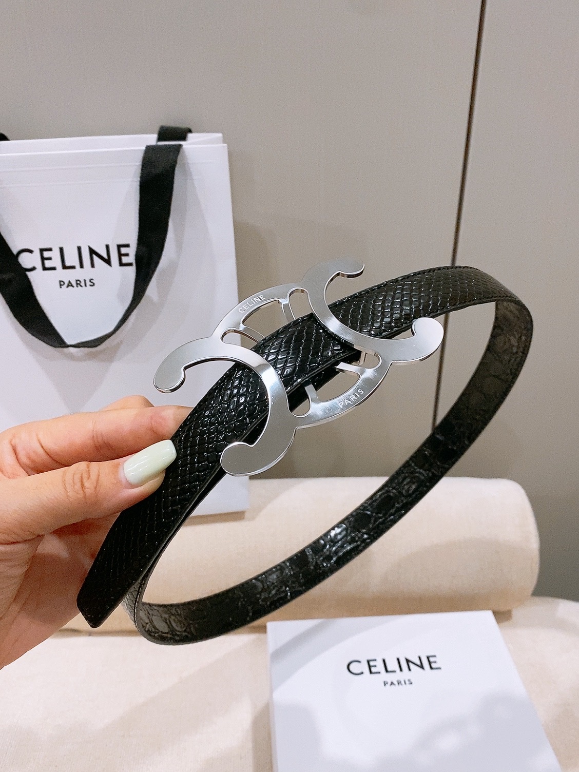 -Celine 中号25毫米 TRIOMPHE CORE BELT 25MM IN TAURILLON LEATHER -Celine 中号25毫米 TRIOMPHE CORE BELT 25MM IN TAURILLON LEATHER