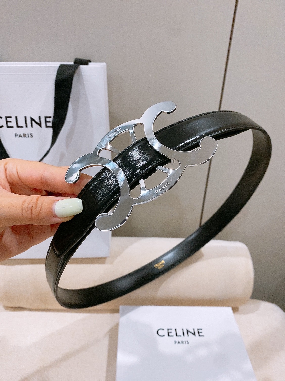 -Celine 中号25毫米 TRIOMPHE CORE BELT 25MM IN TAURILLON LEATHER -Celine 中号25毫米 TRIOMPHE CORE BELT 25MM IN TAURILLON LEATHER