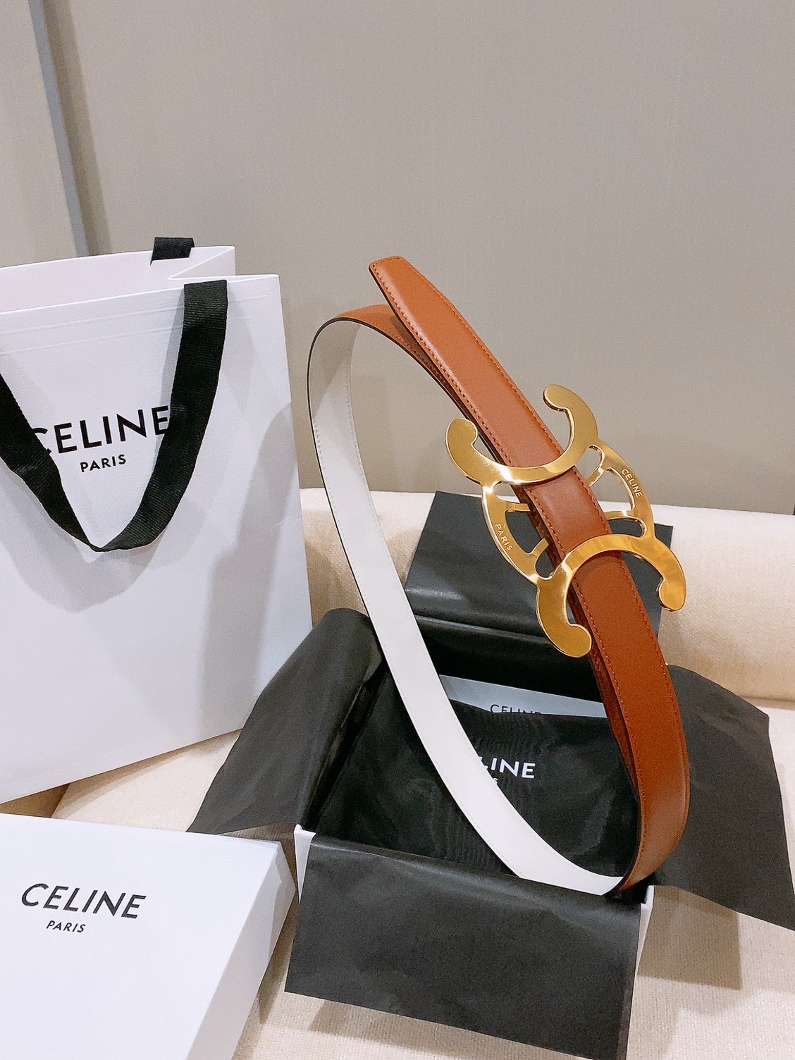 -Celine 中号25毫米 TRIOMPHE CORE BELT 25MM IN TAURILLON LEATHER -Celine 中号25毫米 TRIOMPHE CORE BELT 25MM IN TAURILLON LEATHER