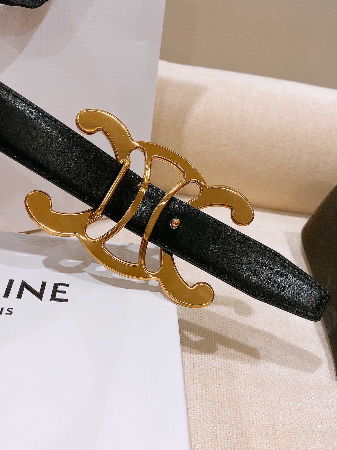 -Celine 中号25毫米 TRIOMPHE CORE BELT 25MM IN TAURILLON LEATHER -Celine 中号25毫米 TRIOMPHE CORE BELT 25MM IN TAURILLON LEATHER