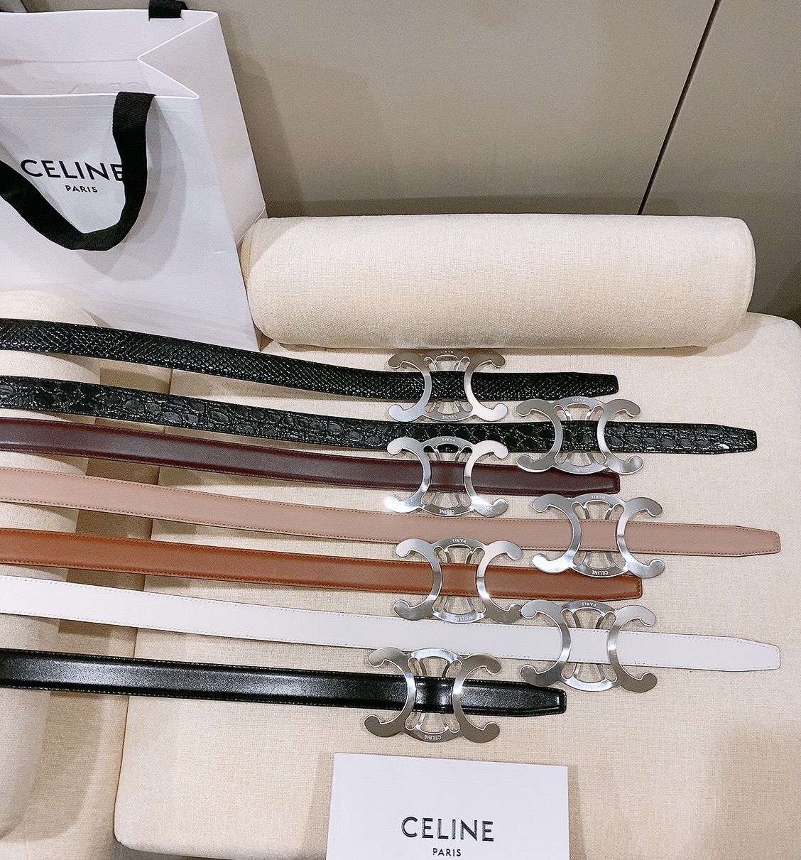 -银扣对比图🤩Celine 中号25毫米 TRIOMPHE CORE BELT 25MM IN TAURILLON LE -银扣对比图🤩Celine 中号25毫米 TRIOMPHE CORE BELT 25MM IN TAURILLON LE