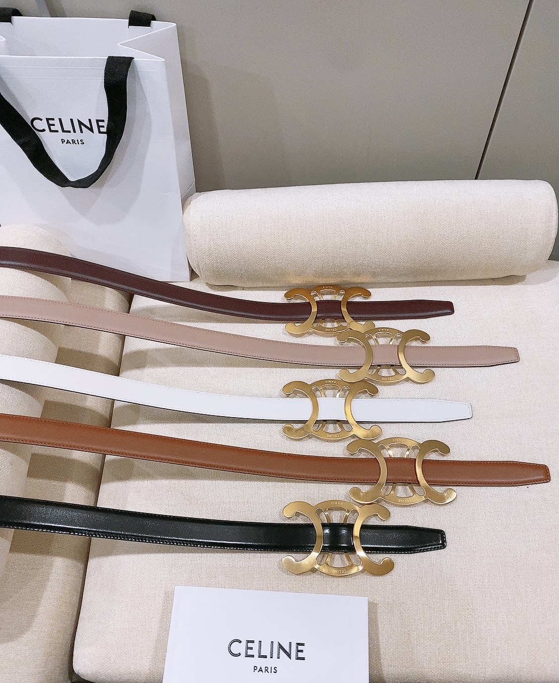 -Celine 中号25毫米 TRIOMPHE CORE BELT 25MM IN TAURILLON LEATHER -Celine 中号25毫米 TRIOMPHE CORE BELT 25MM IN TAURILLON LEATHER