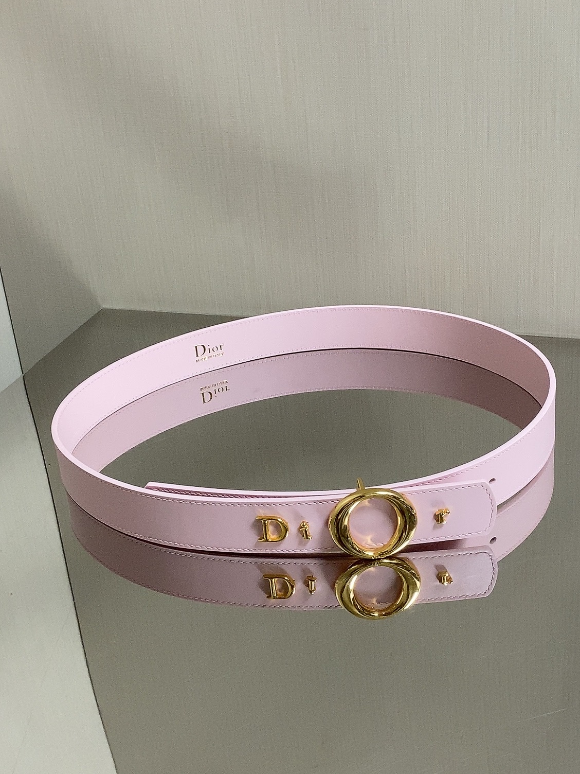 My Dior Belt Black Smooth Calfskin, 30 MM 双面进口细腻小牛皮打造,黄铜金属五金 My Dior Belt Black Smooth Calfskin, 30 MM 双面进口细腻小牛皮打造,黄铜金属五金