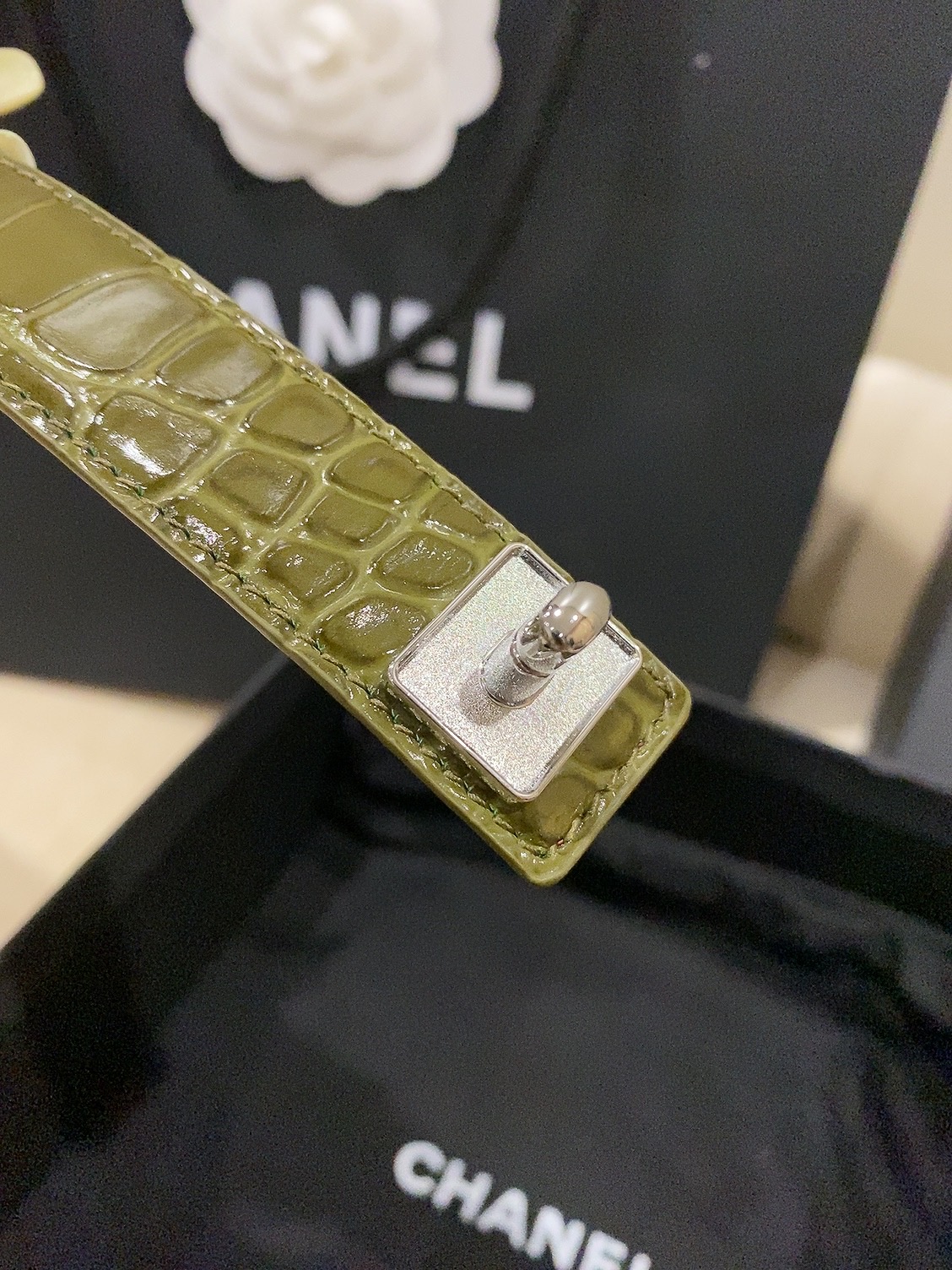 香家✨ Leather Belt 25mm 皮质腰带 进口胎牛皮及金属,旋转双C金属转扣。适配连衣裙、西装、牛仔裤。全套 香家✨ Leather Belt 25mm 皮质腰带 进口胎牛皮及金属,旋转双C金属转扣。适配连衣裙、西装、牛仔裤。全套