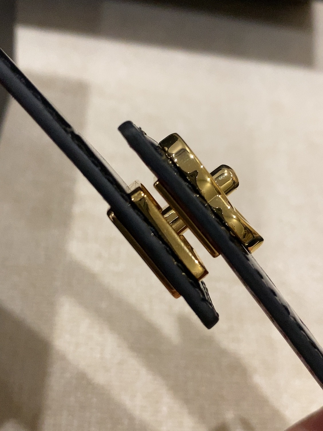 香家✨ Leather Belt 25mm 皮质腰带 进口胎牛皮及金属,旋转双C金属转扣。适配连衣裙、西装、牛仔裤。全套 香家✨ Leather Belt 25mm 皮质腰带 进口胎牛皮及金属,旋转双C金属转扣。适配连衣裙、西装、牛仔裤。全套