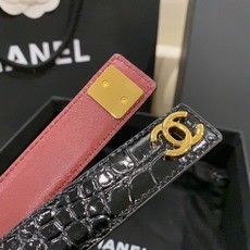 香家✨ Leather Belt 25mm 皮质腰带 进口胎牛皮及金属,旋转双C金属转扣。适配连衣裙、西装、牛仔裤。全套 香家✨ Leather Belt 25mm 皮质腰带 进口胎牛皮及金属,旋转双C金属转扣。适配连衣裙、西装、牛仔裤。全套