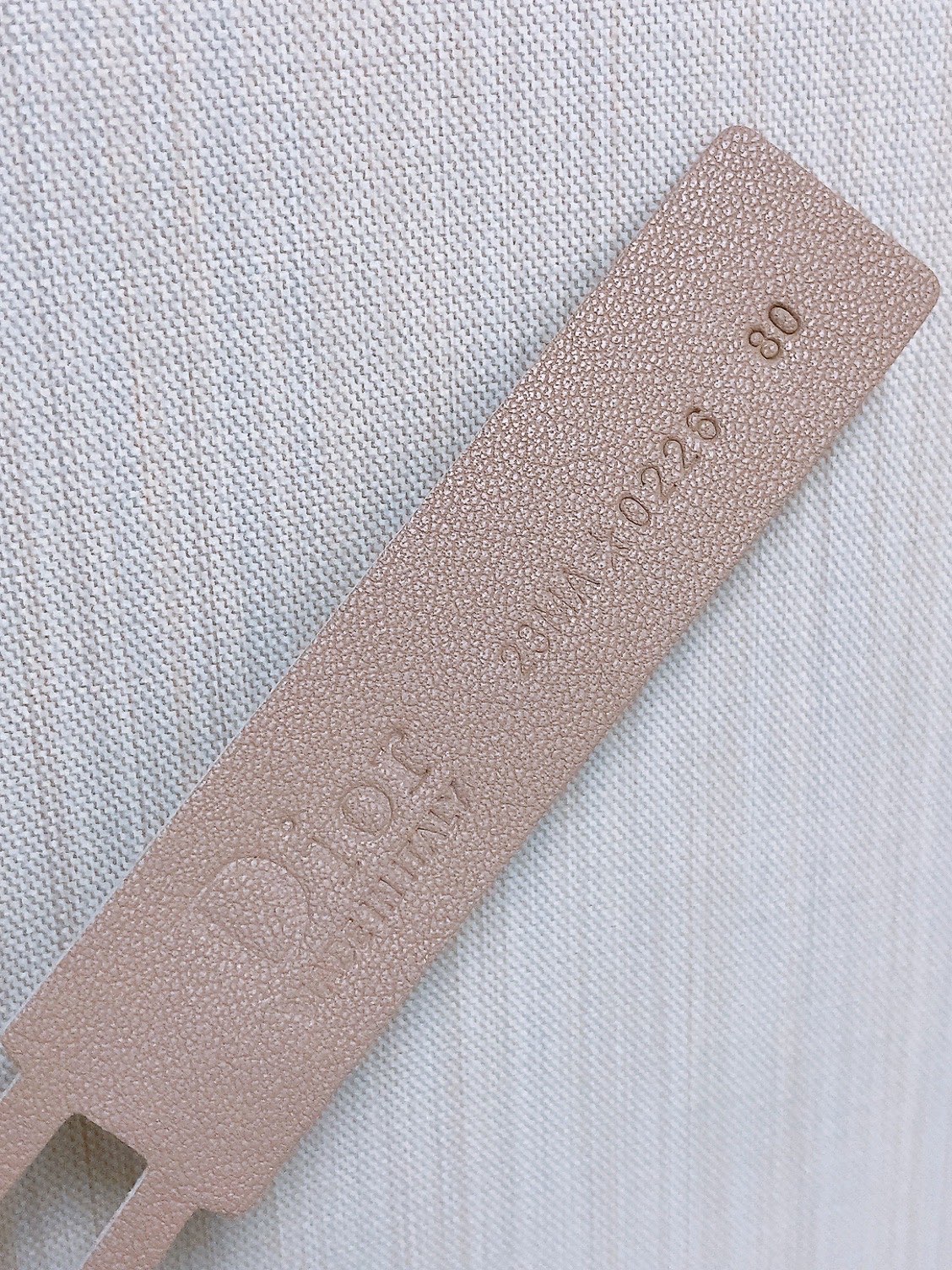 双面dior腰带 椭圆形扣子. 字母精致的镶有水钻 Reversible Dior Oblique Belt 进口光滑小