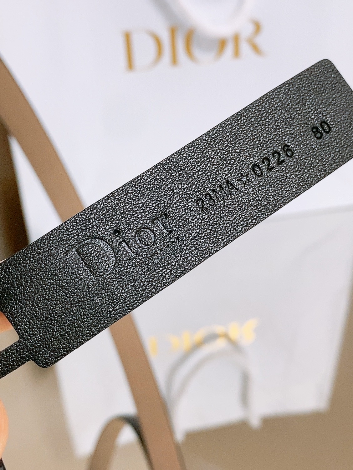 双面dior腰带 椭圆形扣子. 字母精致的镶有水钻 Reversible Dior Oblique Belt 进口光滑小