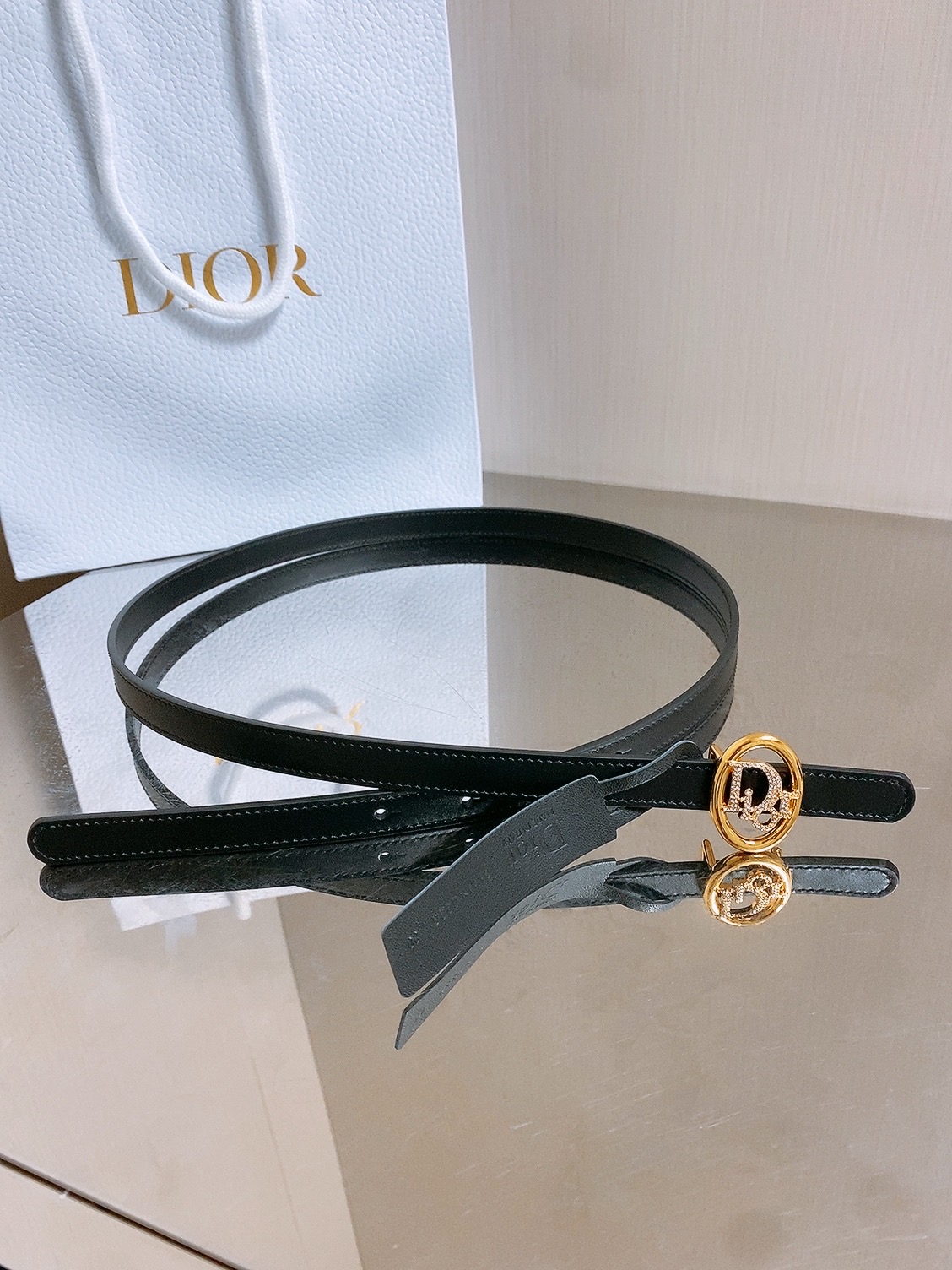 双面dior腰带 椭圆形扣子. 字母精致的镶有水钻 Reversible Dior Oblique Belt 进口光滑小
