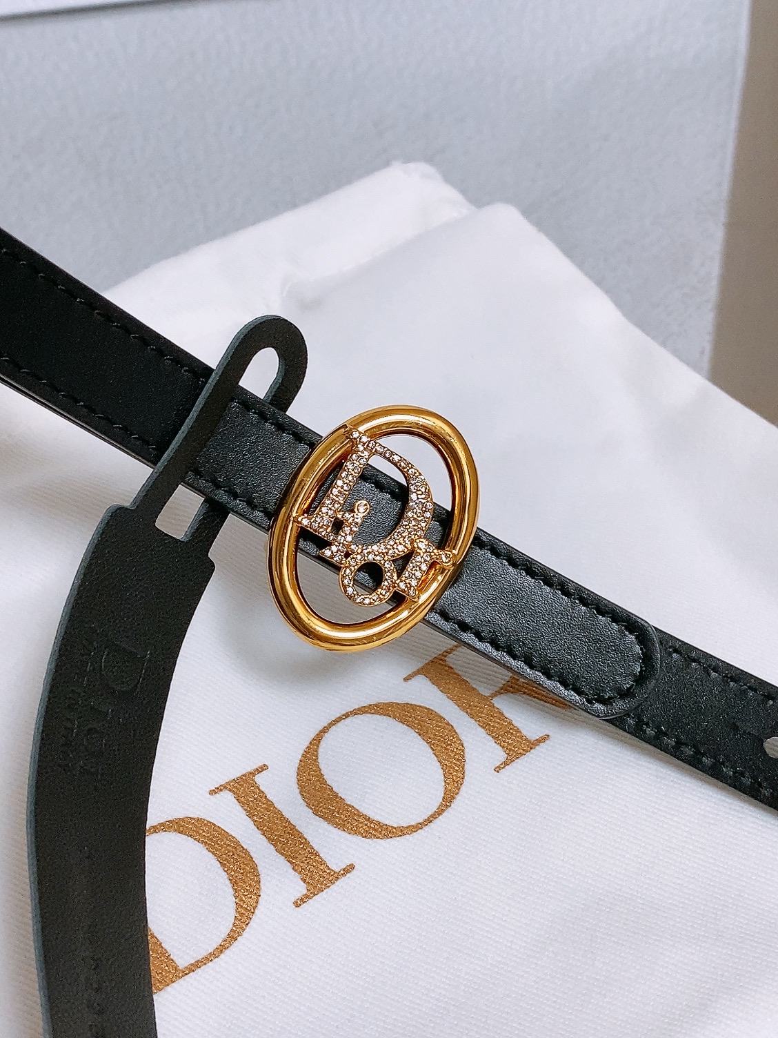 双面dior腰带 椭圆形扣子. 字母精致的镶有水钻 Reversible Dior Oblique Belt 进口光滑小