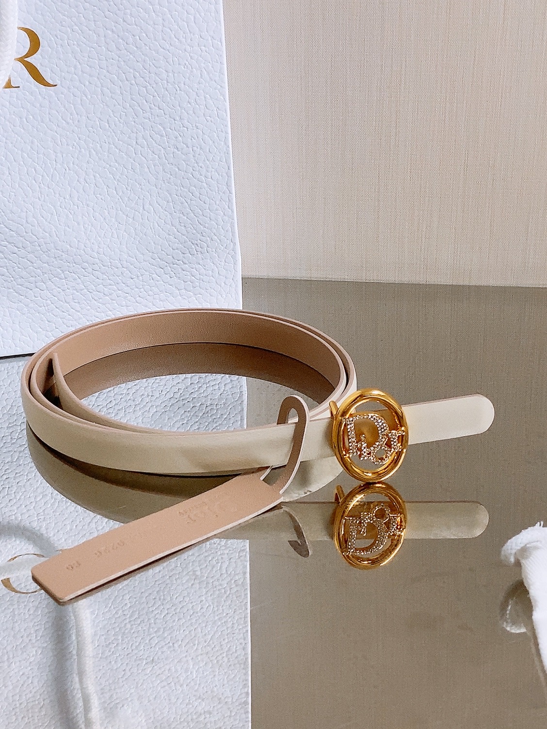 双面dior腰带 椭圆形扣子. 字母精致的镶有水钻 Reversible Dior Oblique Belt 进口光滑小