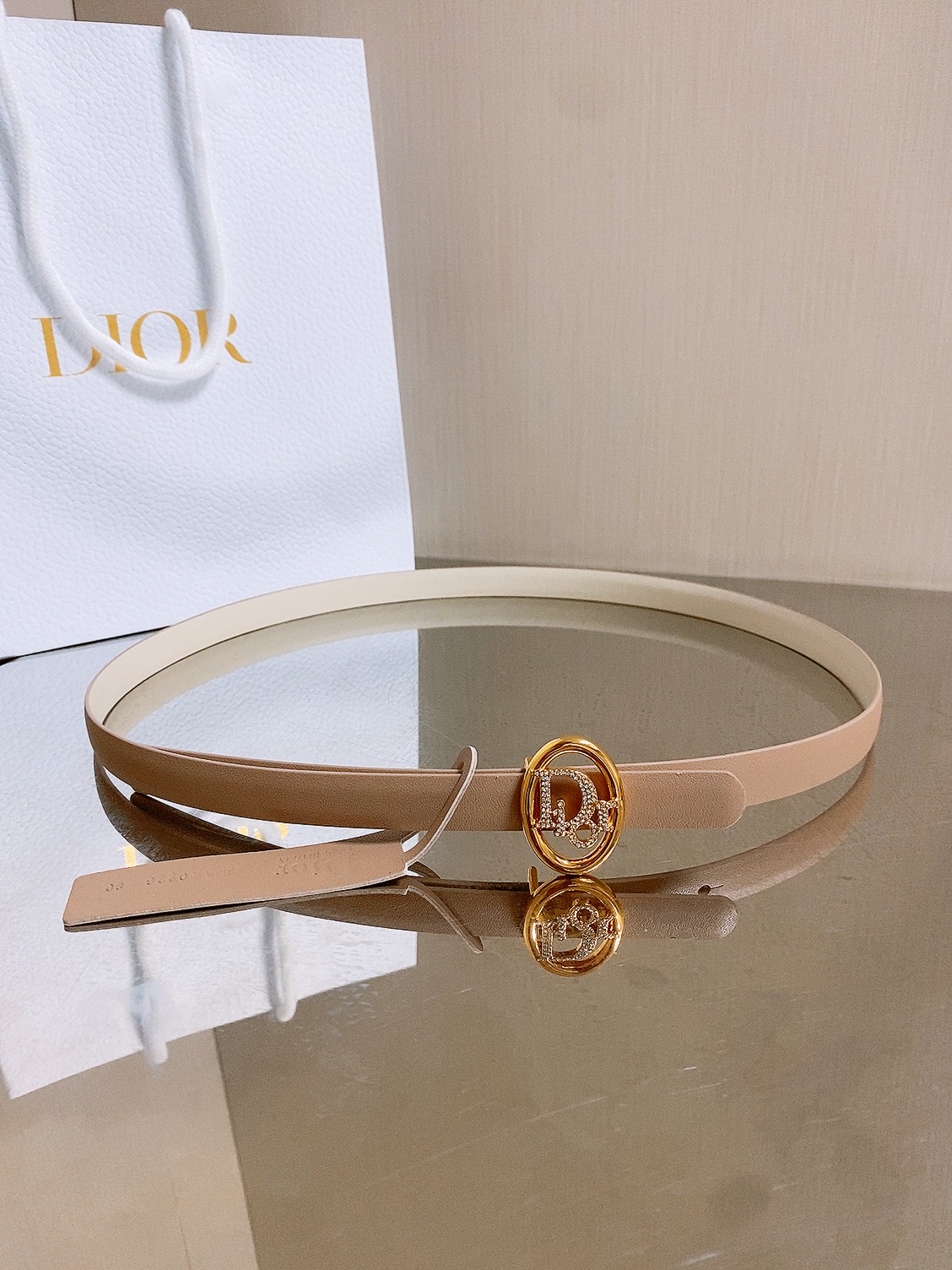 双面dior腰带 椭圆形扣子. 字母精致的镶有水钻 Reversible Dior Oblique Belt 进口光滑小