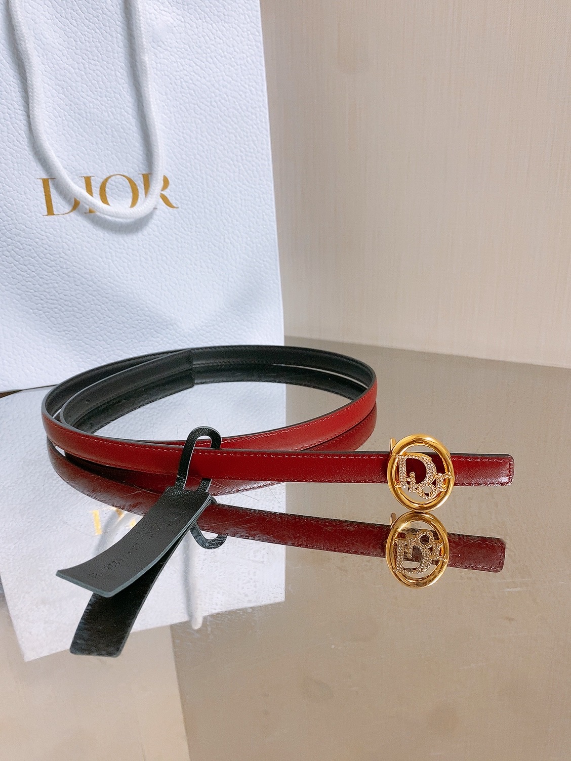 双面dior腰带 椭圆形扣子. 字母精致的镶有水钻 Reversible Dior Oblique Belt 进口光滑小