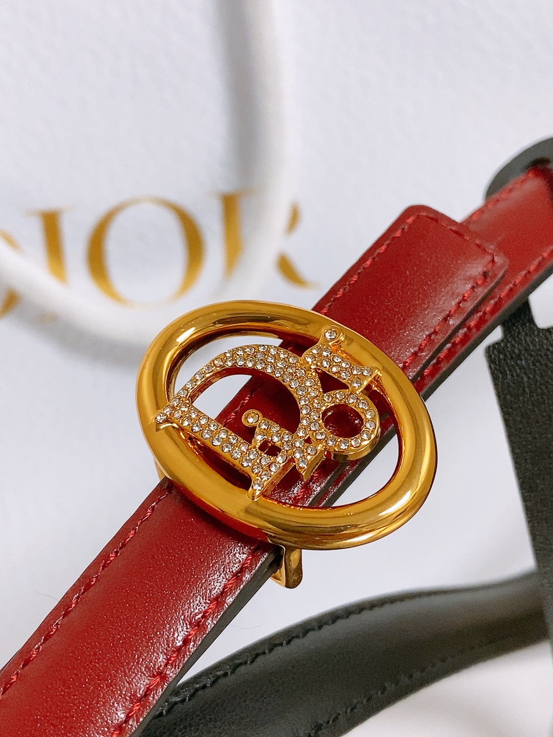 双面dior腰带 椭圆形扣子. 字母精致的镶有水钻 Reversible Dior Oblique Belt 进口光滑小