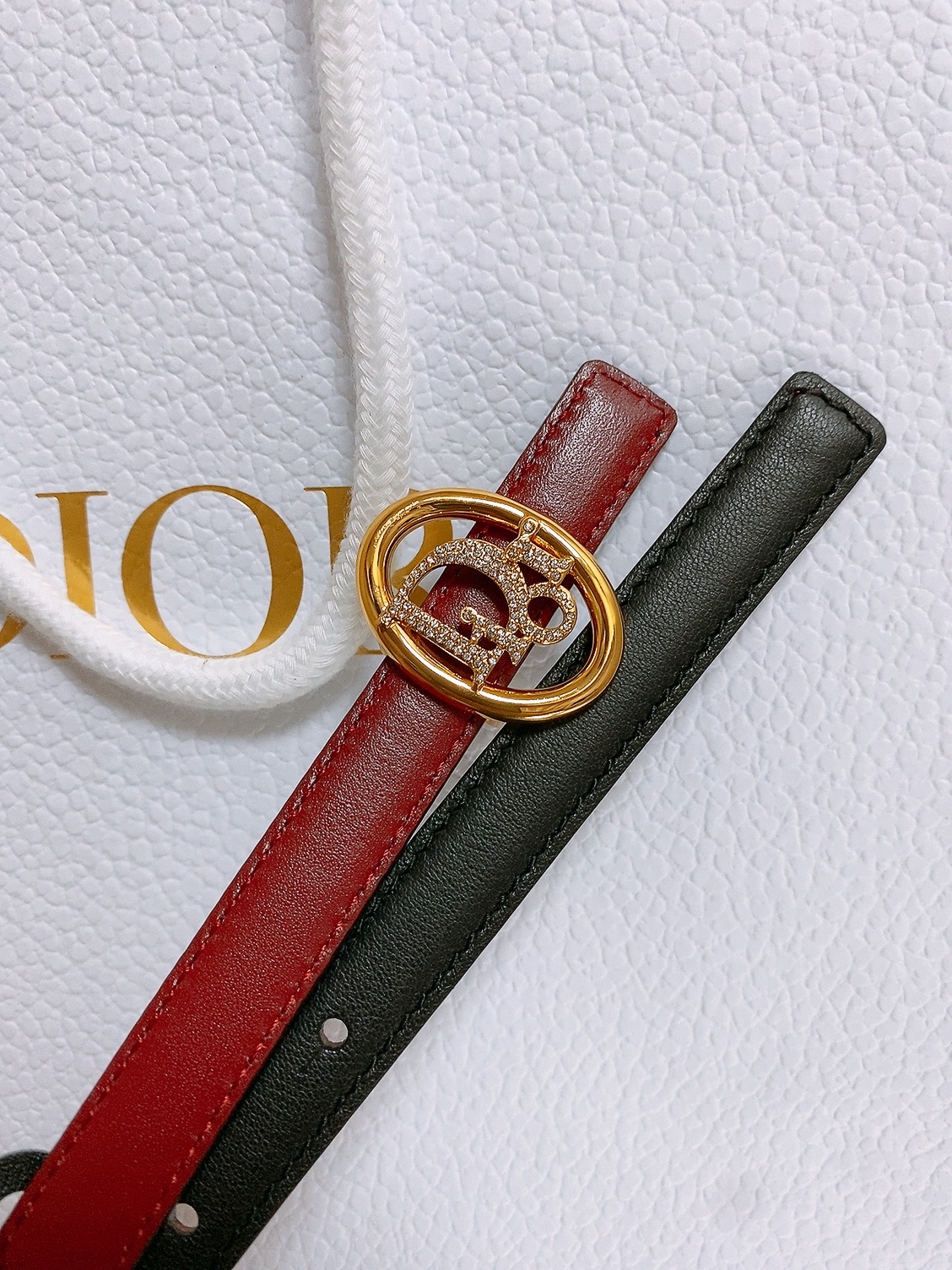 双面dior腰带 椭圆形扣子. 字母精致的镶有水钻 Reversible Dior Oblique Belt 进口光滑小