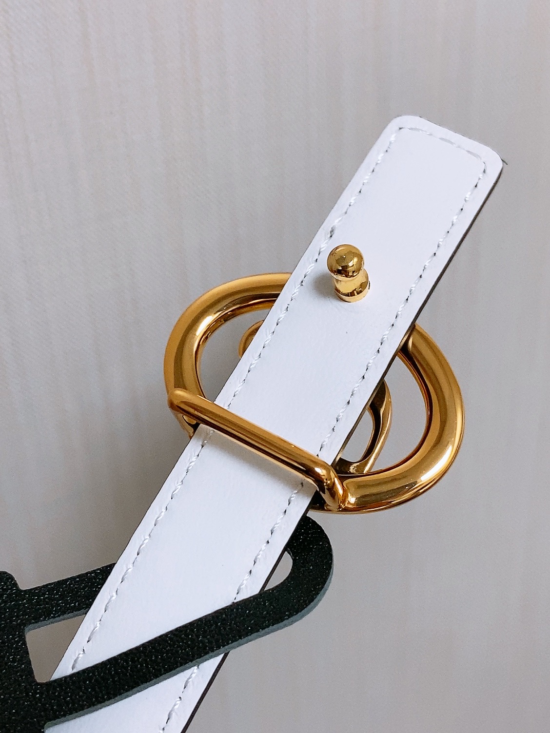 双面dior腰带 椭圆形扣子. 字母精致的镶有水钻 Reversible Dior Oblique Belt 进口光滑小