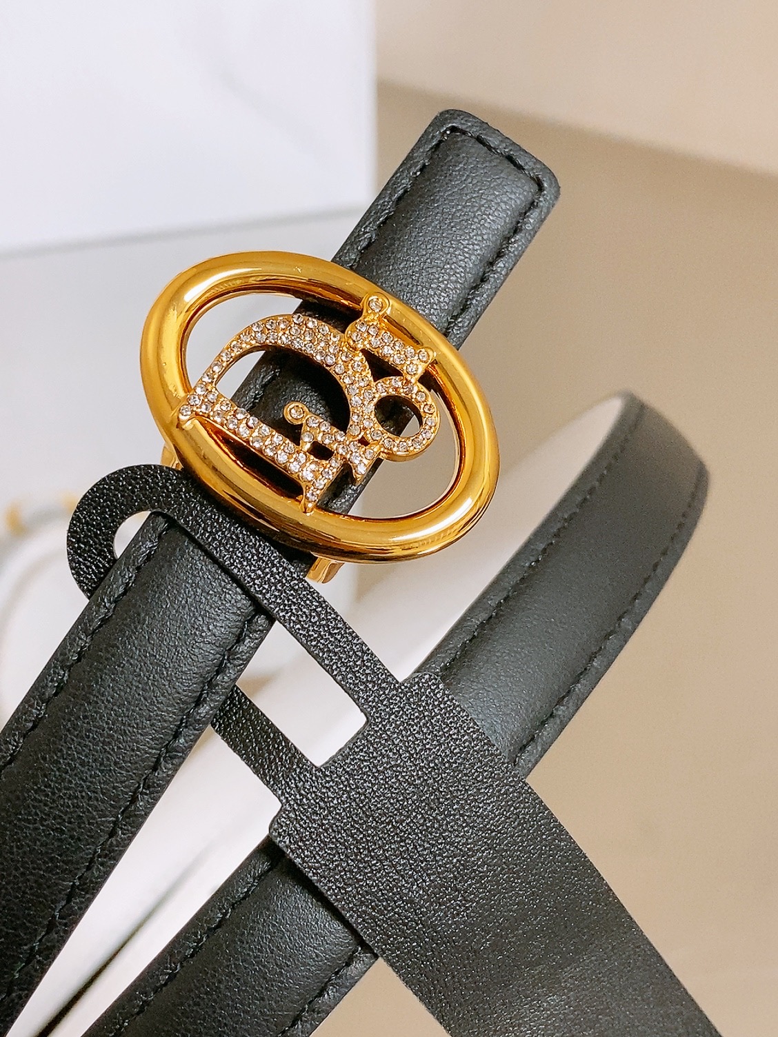 双面dior腰带 椭圆形扣子. 字母精致的镶有水钻 Reversible Dior Oblique Belt 进口光滑小