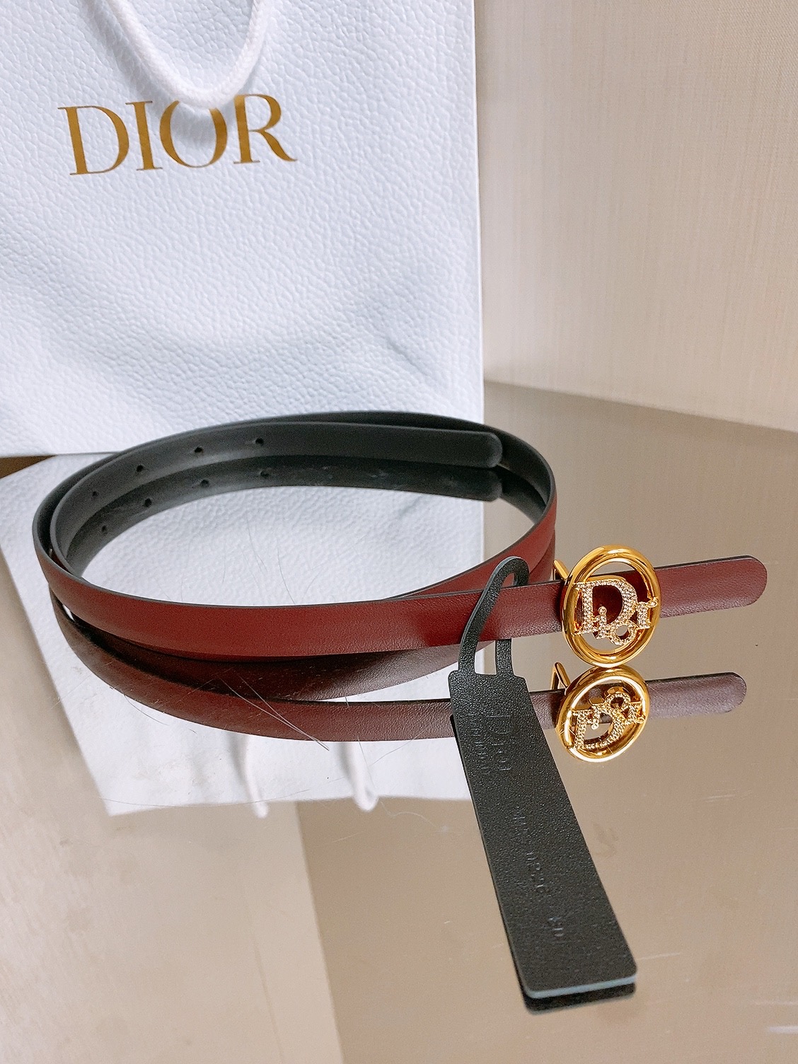 双面dior腰带 椭圆形扣子. 字母精致的镶有水钻 Reversible Dior Oblique Belt 进口光滑小