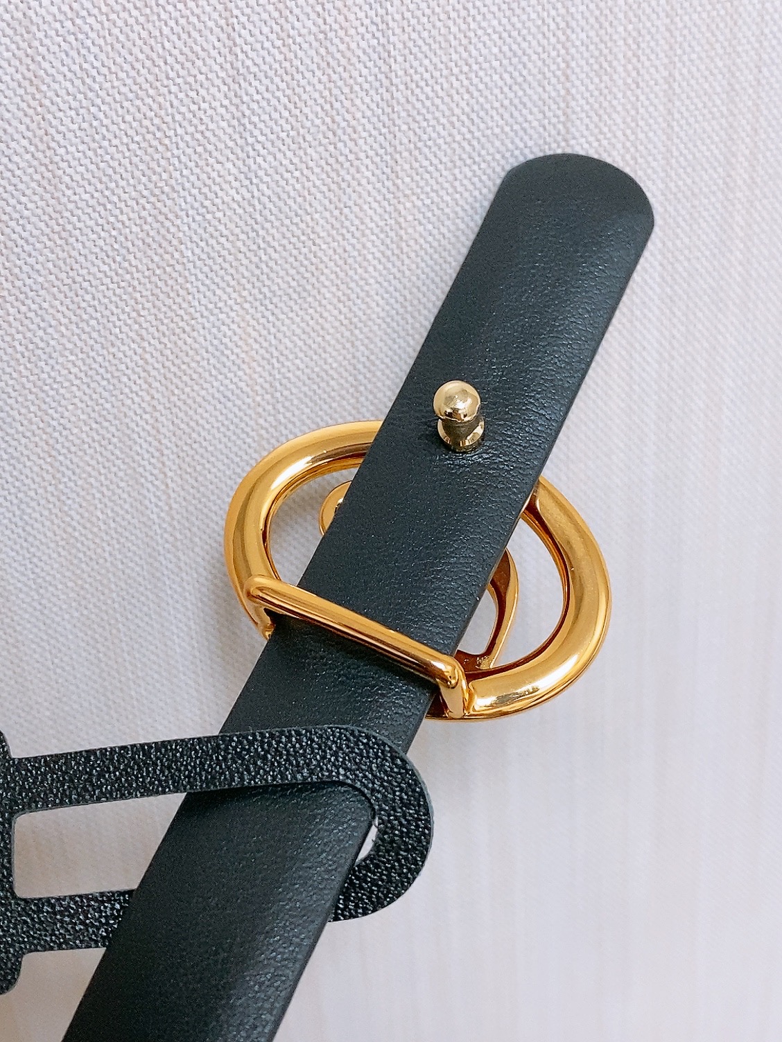 双面dior腰带 椭圆形扣子. 字母精致的镶有水钻 Reversible Dior Oblique Belt 进口光滑小