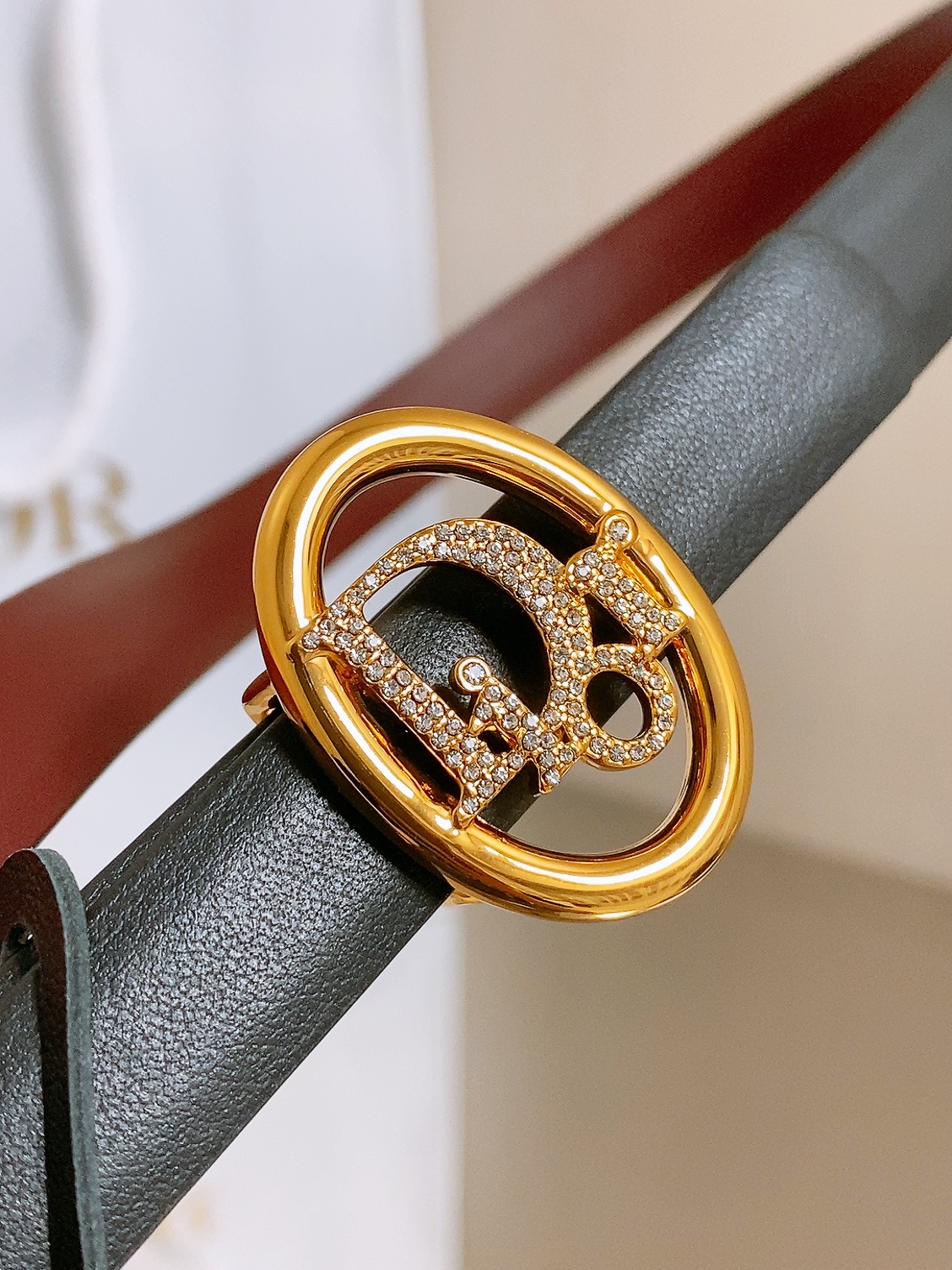 双面dior腰带 椭圆形扣子. 字母精致的镶有水钻 Reversible Dior Oblique Belt 进口光滑小