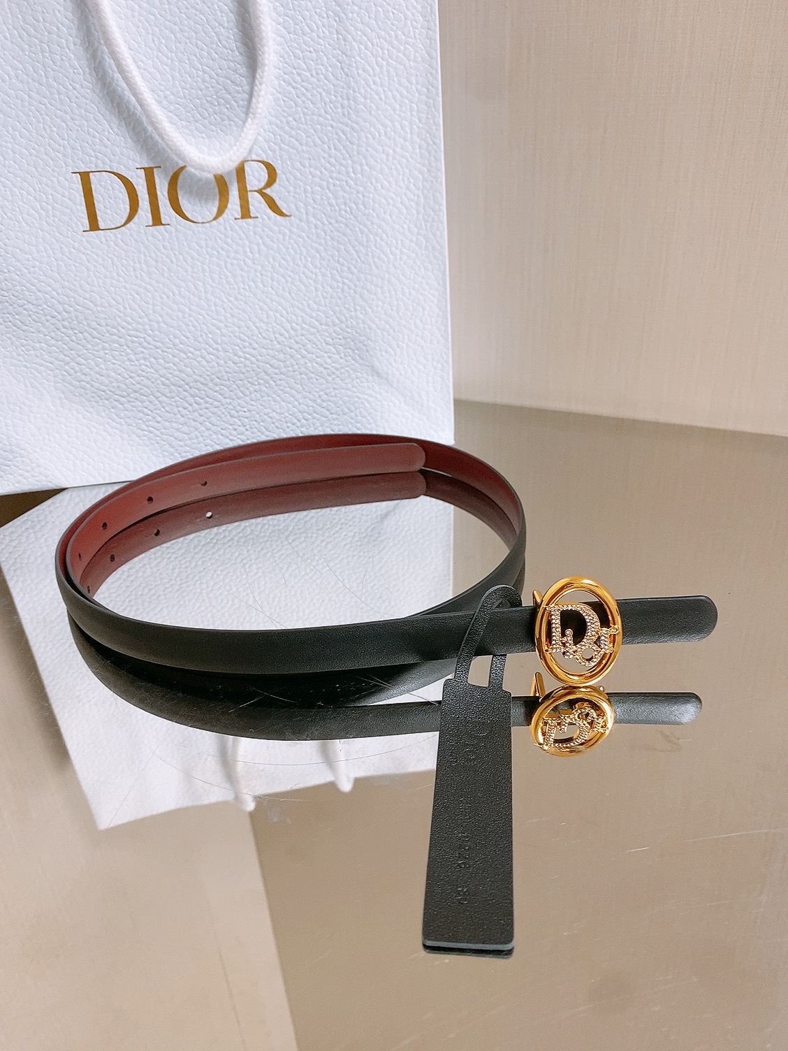 双面dior腰带 椭圆形扣子. 字母精致的镶有水钻 Reversible Dior Oblique Belt 进口光滑小