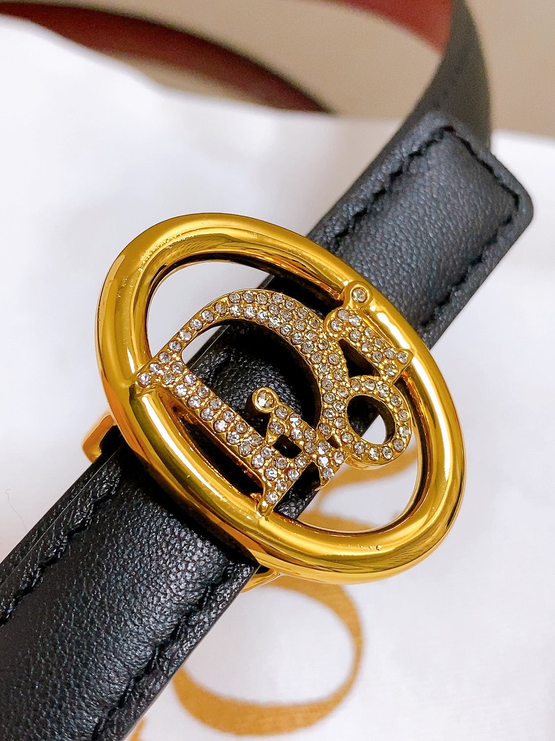 双面dior腰带 椭圆形扣子. 字母精致的镶有水钻 Reversible Dior Oblique Belt 进口光滑小