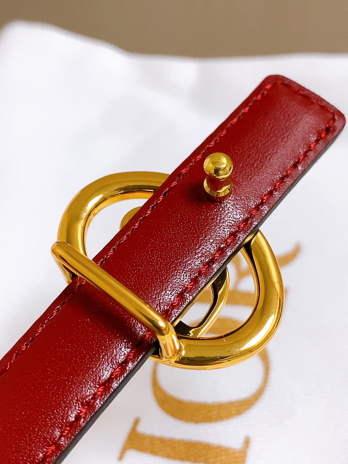 双面dior腰带 椭圆形扣子. 字母精致的镶有水钻 Reversible Dior Oblique Belt 进口光滑小