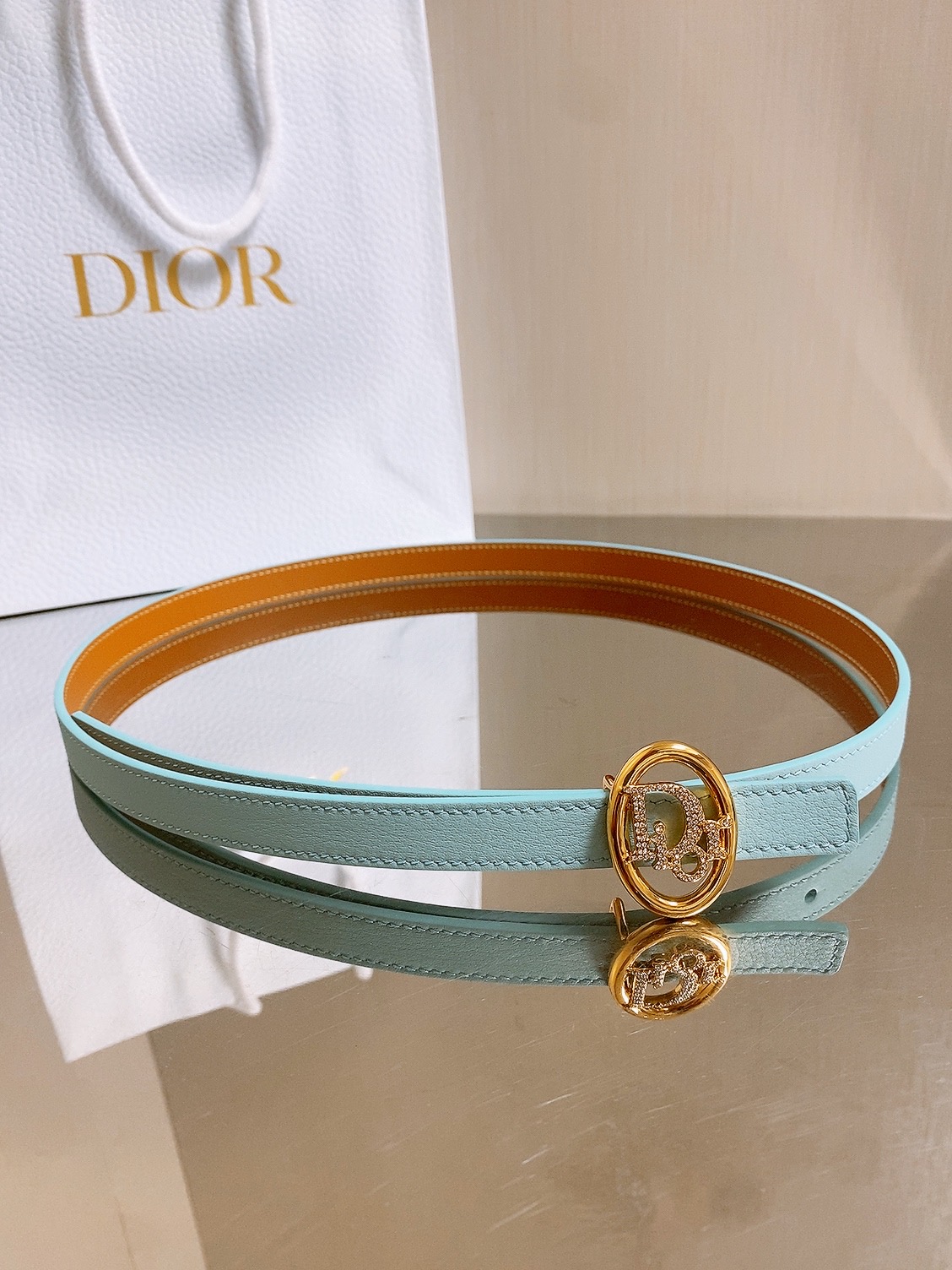 双面dior腰带 椭圆形扣子. 字母精致的镶有水钻 Reversible Dior Oblique Belt 进口光滑小