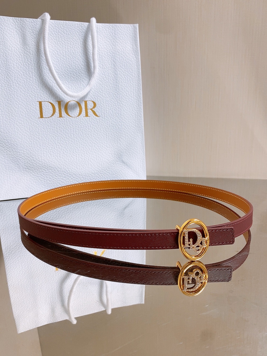 双面dior腰带 椭圆形扣子. 字母精致的镶有水钻 Reversible Dior Oblique Belt 进口光滑小