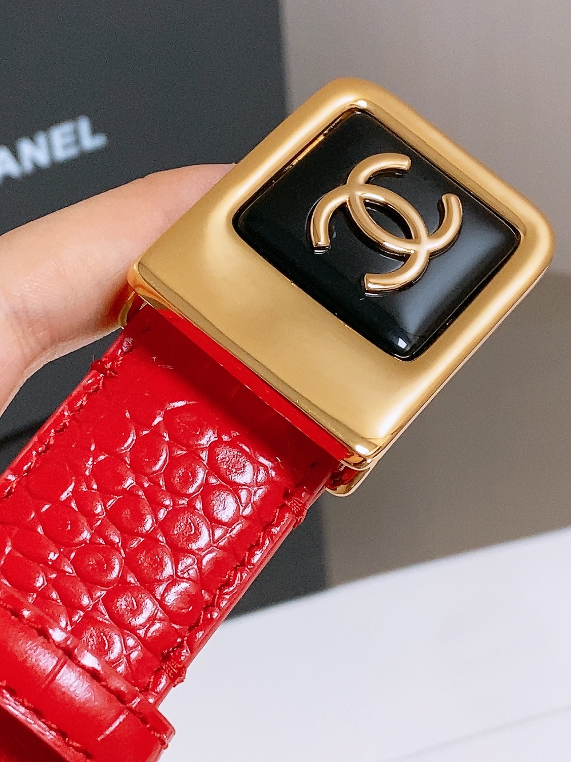 -chanel 香家女士腰带 香家新款女士皮带，百搭女神配饰，字母CC板扣，黄铜金色金属，耐用不掉色，带身采用进口小牛皮