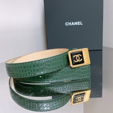-chanel 香家女士腰带 香家新款女士皮带,百搭女神配饰,字母CC板扣,黄铜金色金属,耐用不掉色,带身采用进口小牛皮 -chanel 香家女士腰带 香家新款女士皮带,百搭女神配饰,字母CC板扣,黄铜金色金属,耐用不掉色,带身采用进口小牛皮