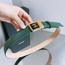 -chanel 香家女士腰带 香家新款女士皮带,百搭女神配饰,字母CC板扣,黄铜金色金属,耐用不掉色,带身采用进口小牛皮 -chanel 香家女士腰带 香家新款女士皮带,百搭女神配饰,字母CC板扣,黄铜金色金属,耐用不掉色,带身采用进口小牛皮