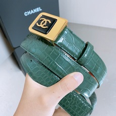 -chanel 香家女士腰带 香家新款女士皮带,百搭女神配饰,字母CC板扣,黄铜金色金属,耐用不掉色,带身采用进口小牛皮 -chanel 香家女士腰带 香家新款女士皮带,百搭女神配饰,字母CC板扣,黄铜金色金属,耐用不掉色,带身采用进口小牛皮