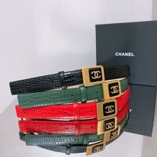 -chanel 香家女士腰带 香家新款女士皮带,百搭女神配饰,字母CC板扣,黄铜金色金属,耐用不掉色,带身采用进口小牛皮 -chanel 香家女士腰带 香家新款女士皮带,百搭女神配饰,字母CC板扣,黄铜金色金属,耐用不掉色,带身采用进口小牛皮