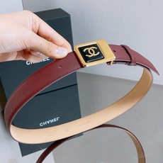 -chanel 香家女士腰带 香家新款女士皮带,百搭女神配饰,字母CC板扣,黄铜金色金属,耐用不掉色,带身采用进口小牛皮 -chanel 香家女士腰带 香家新款女士皮带,百搭女神配饰,字母CC板扣,黄铜金色金属,耐用不掉色,带身采用进口小牛皮