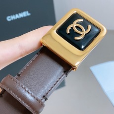 -chanel 香家女士腰带 香家新款女士皮带,百搭女神配饰,字母CC板扣,黄铜金色金属,耐用不掉色,带身采用进口小牛皮 -chanel 香家女士腰带 香家新款女士皮带,百搭女神配饰,字母CC板扣,黄铜金色金属,耐用不掉色,带身采用进口小牛皮