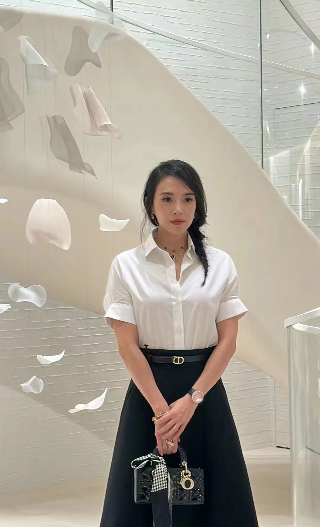 NO:647773,Zhang Ziyi's same compass necklace, a combination of rose compass and sun, moon and stars, necklace, Cartier high-end jewelry19860909章子怡同款罗盘项链 玫瑰罗盘与日月星辰的结合,,necklace,卡迪亚高端饰品,Jewelry