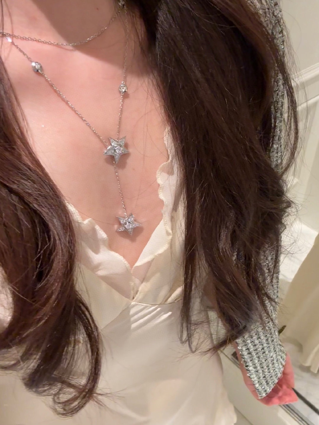 NO:634994,There are so many ways to wear the necklace, which is equivalent to buying n pieces of necklaces, high-end Cartier jewelry.19860909项链超多佩戴方法 相当于买一条n条,,necklace,卡迪亚高端饰品,Jewelry