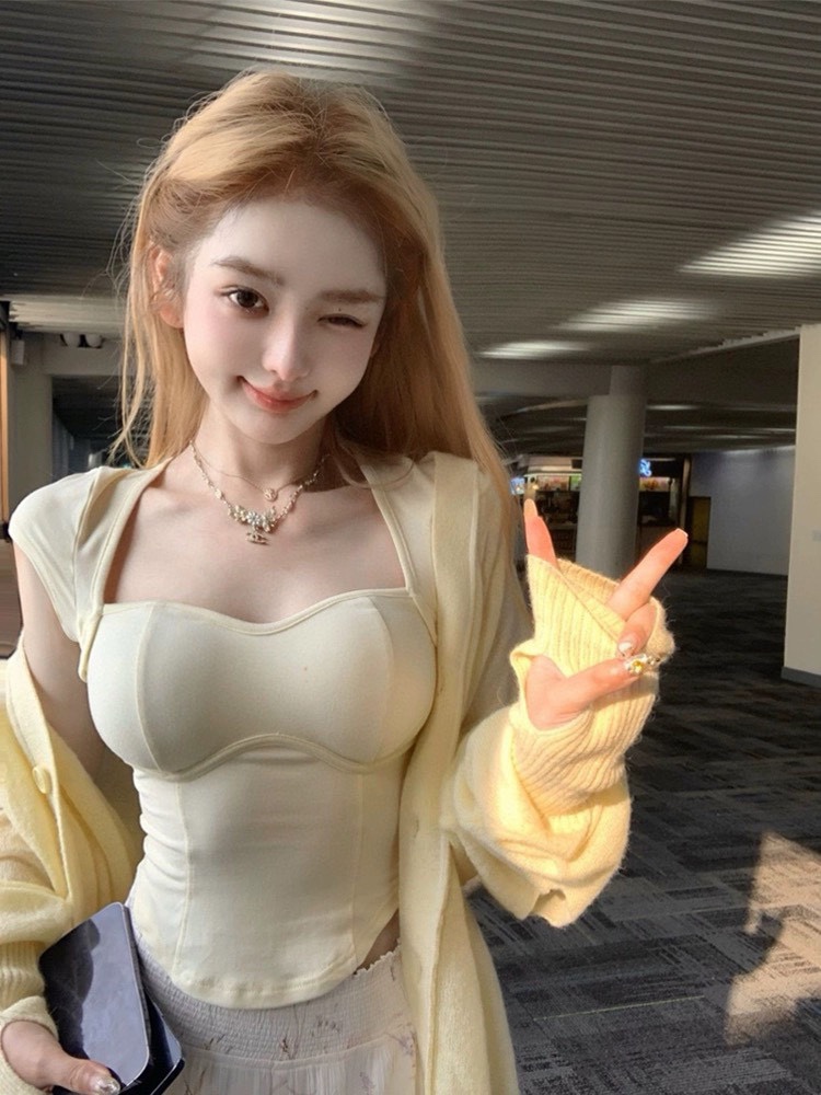 NO:633500,Recently, many people are looking for the wheat ear necklace. It looks good when worn alone or stacked. It is ready for delivery in seconds. Necklace, Cartier high-end jewelry19860909最近好多人来找的麦穗项链 单戴叠戴都好看滴 现货秒发,,necklace,卡迪亚高端饰品,Jewelry