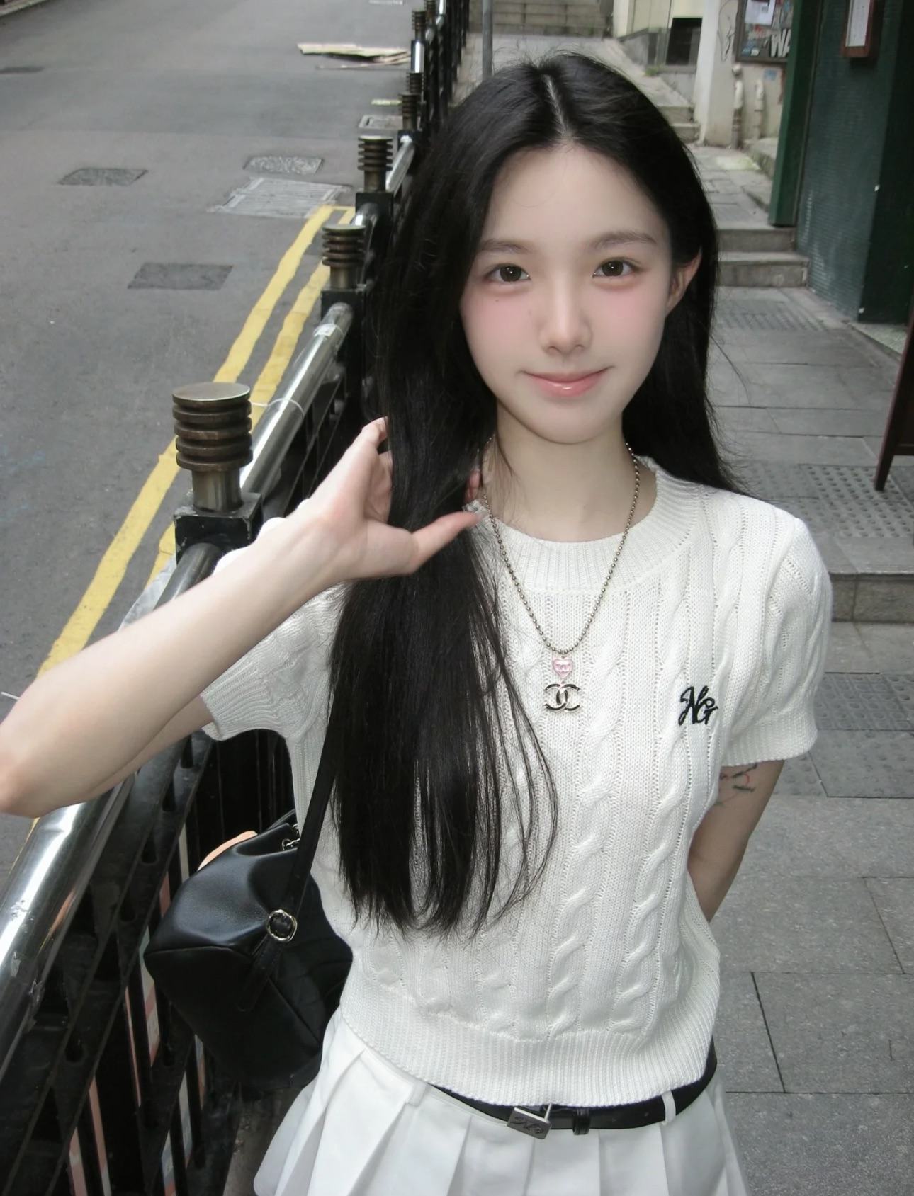 NO:631608,24A This necklace is really recommended. It’s very y2k and has a girl group feel. It looks good no matter how you wear it, necklace, Cartier high-end jewelry.1986090924A这条项链真的推荐 很y2k又很女团感 怎么搭都好看,,necklace,卡迪亚高端饰品,Jewelry