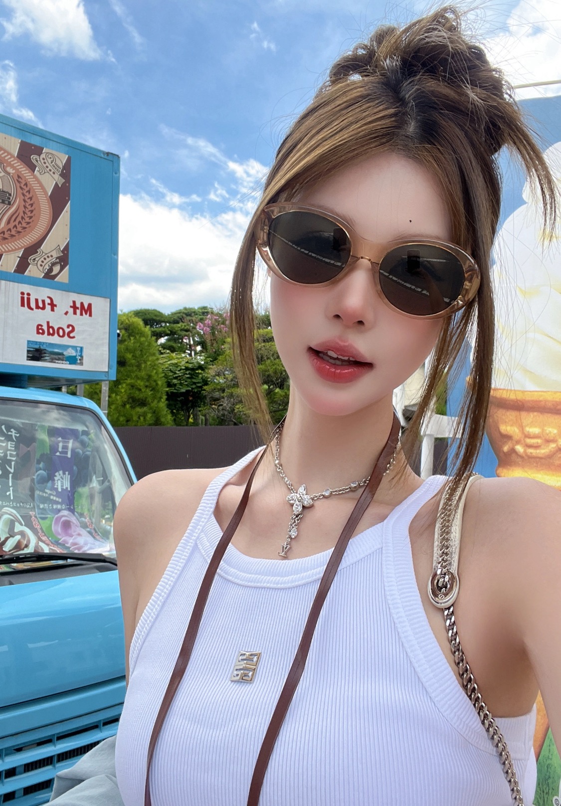 NO:647765,New necklace, fashionable and age-reducing golden feeling, necklace, Cartier high-end jewelry19860909新款项链 时髦减龄的千金感,,necklace,卡迪亚高端饰品,Jewelry