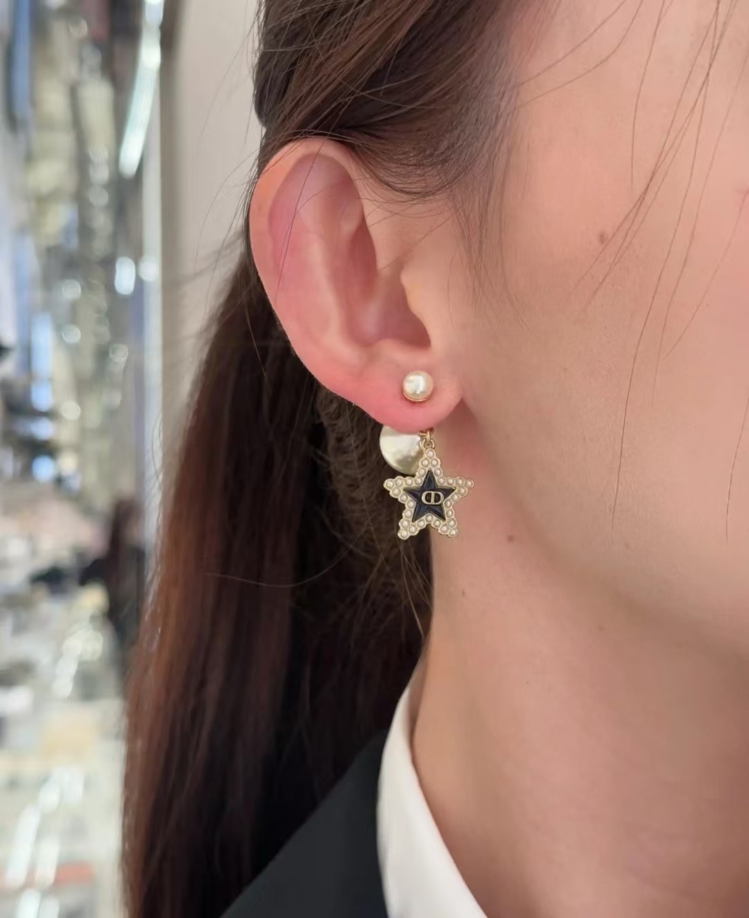 NO:631428,A pair of earrings that look like a wealthy daughter, earrings, Cartier high-end jewelry19860909很有富家千金感的一对耳环,,earrings,卡迪亚高端饰品,Jewelry