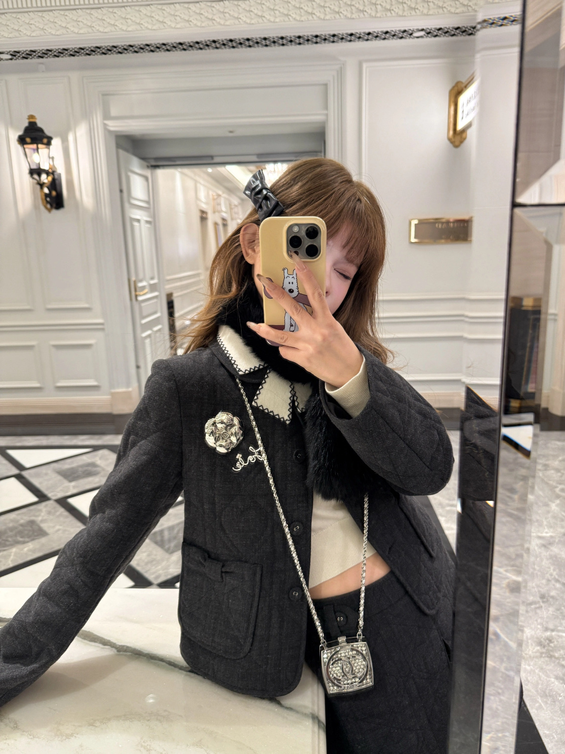 NO:631899,The blogger's same diamond powder bag can be used as a makeup mirror. Super cute, Cartier high-end jewelry.19860909博主同款钻石粉饼包 打开可当化妆镜 超级可爱,,卡迪亚高端饰品,Jewelry