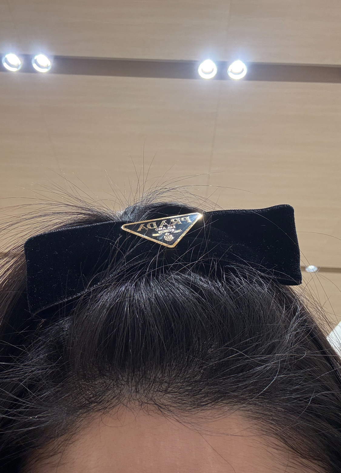 NO:632150,Black velvet bow hairpin looks good with any outfit, hairpins, Cardia high-end jewelry19860909黑色丝绒蝴蝶结发夹 随意搭都好看,,hairpins,卡迪亚高端饰品,Jewelry