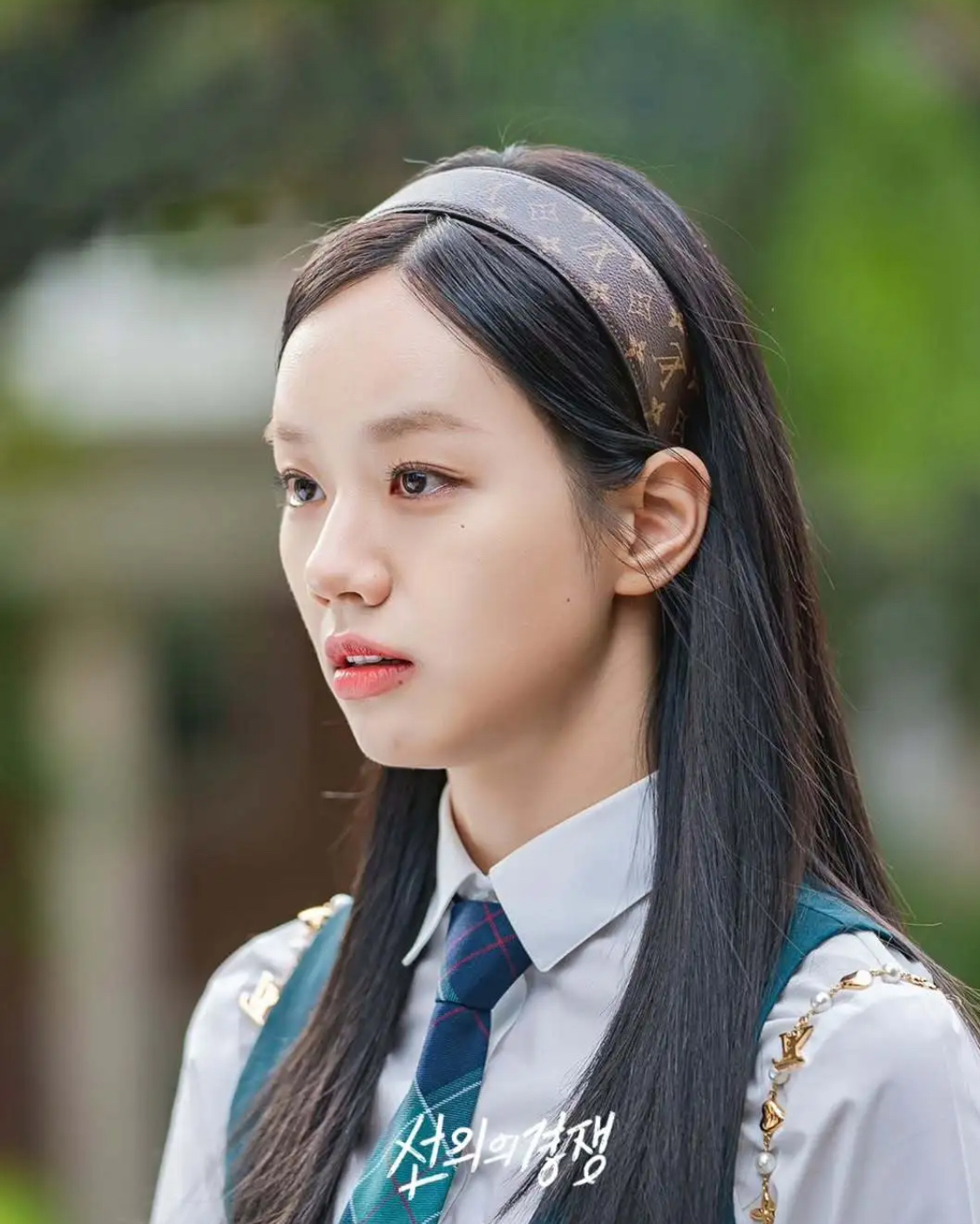 NO:633936,The hairband is so beautiful. Three colors are available. Cartier high-end jewelry.19860909发箍太好看啦 三个颜色可选,,卡迪亚高端饰品,Jewelry