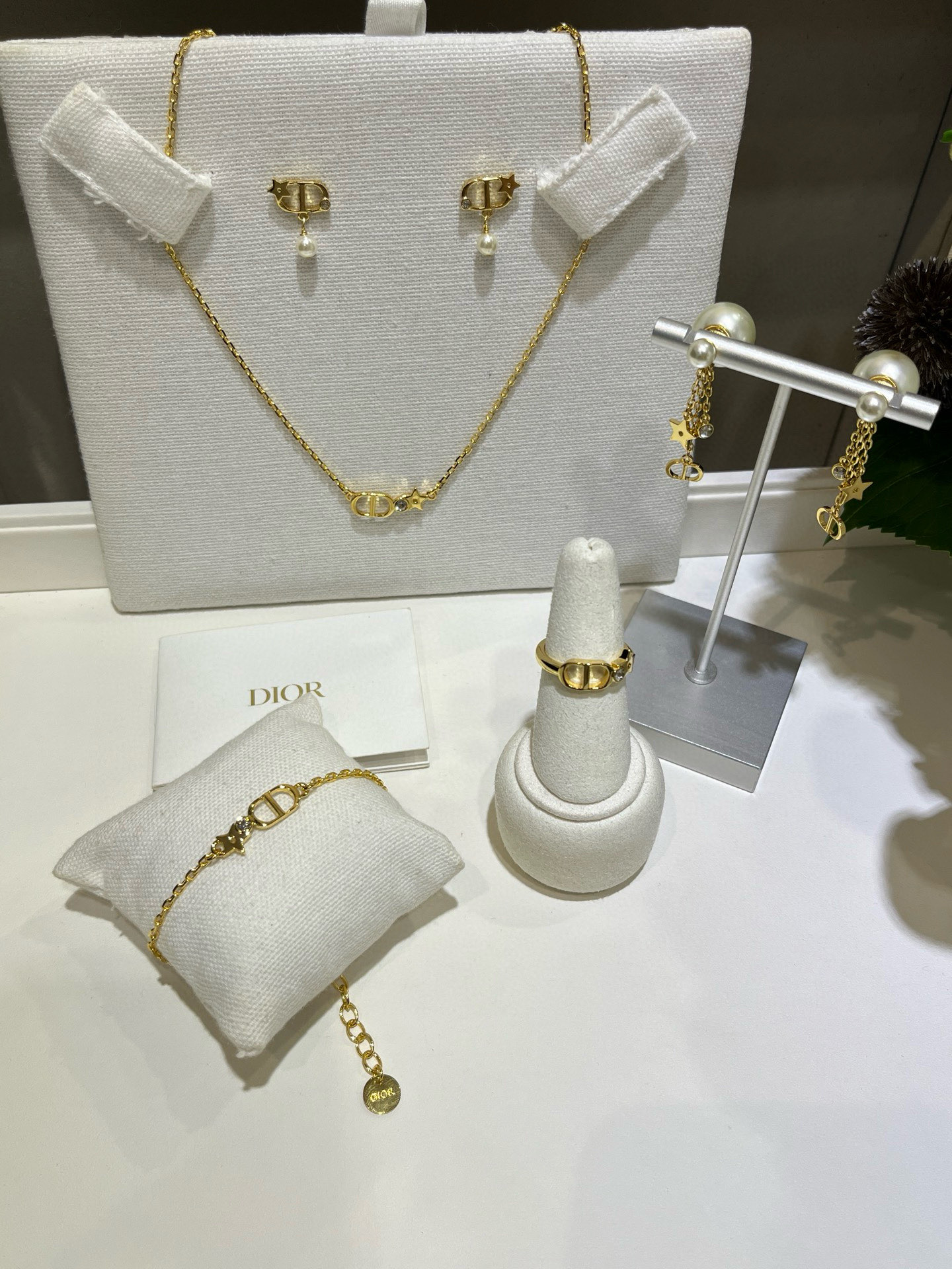 NO:634827,Collection of recent new product sets, super variety of styles, customized models at good prices, high-end Cartier jewelry19860909近期新品套装合集挑选 超级多款式 定制款好价买到赚到,,卡迪亚高端饰品,Jewelry