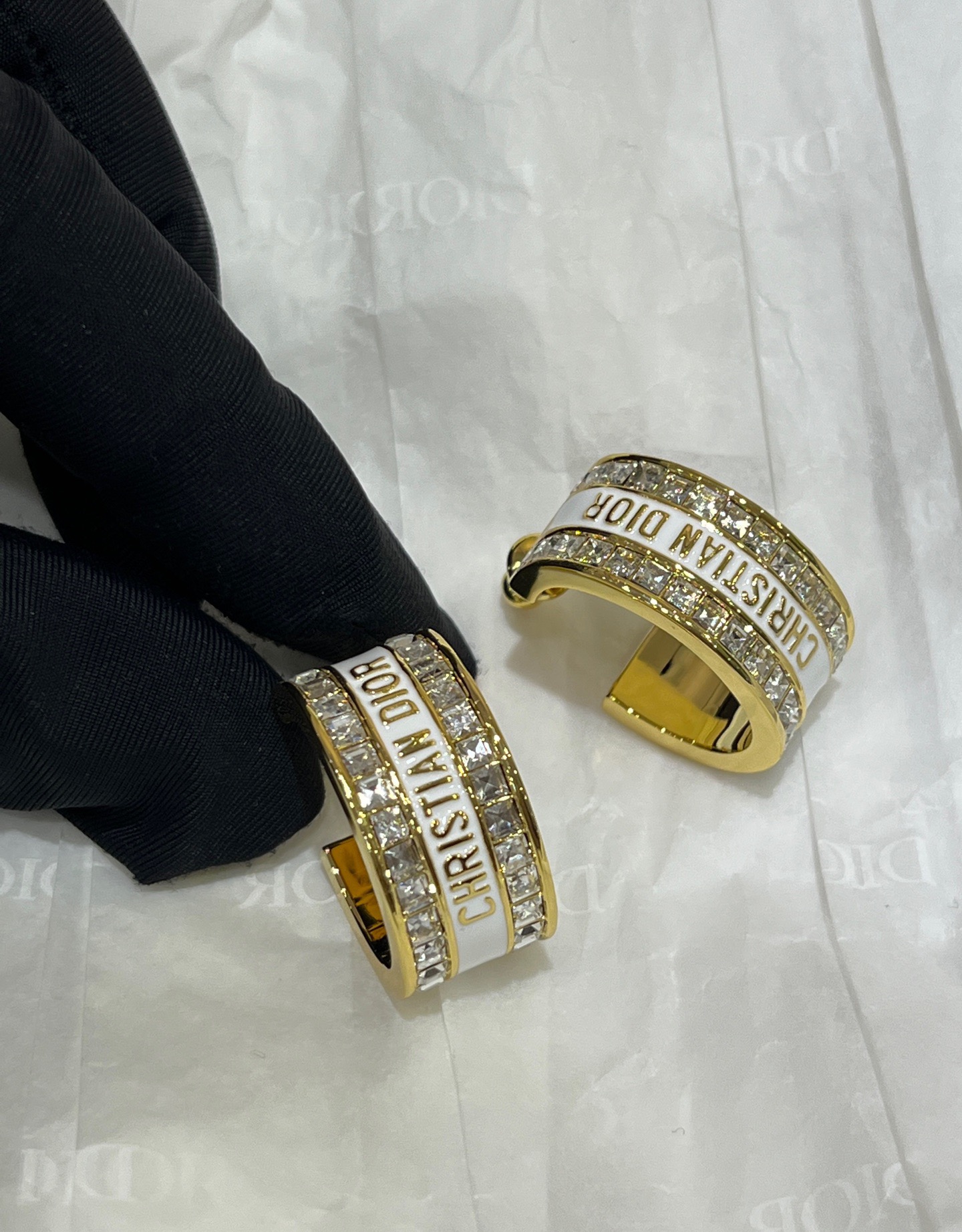 NO:741608,A large collection of 11 ready-made earrings to meet all style needs. Customized at super good prices. Easily upgrade your outfit level. Buy and earn money from earrings and high-end Cartier jewelry.19860909耳钉耳环现货大合集11 满足所有风格需要 定制超级好价 轻轻松松提升穿搭level买到赚到,,earrings,卡迪亚高端饰品,Jewelry