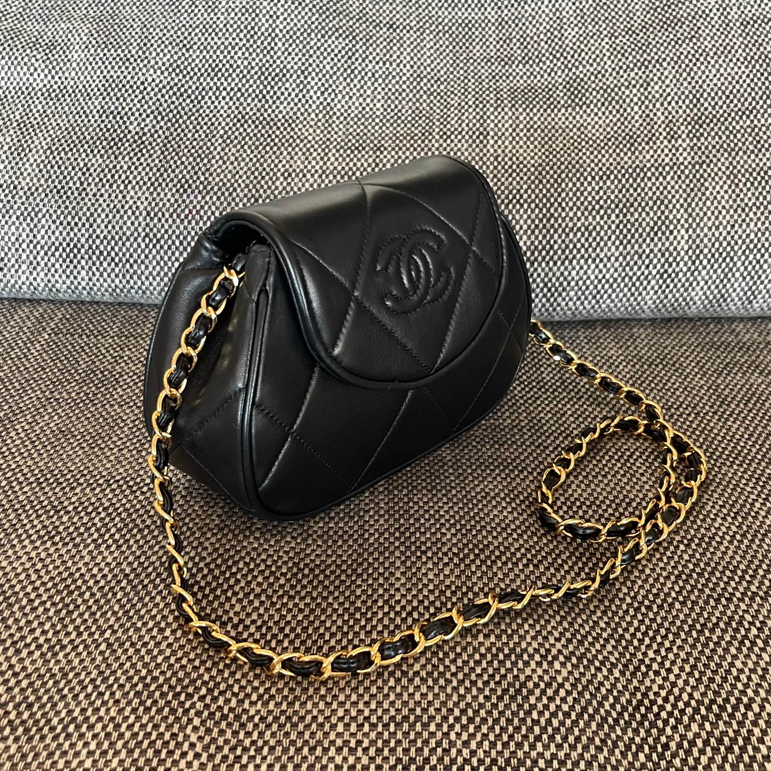 CHANEL VINTAGE BAG