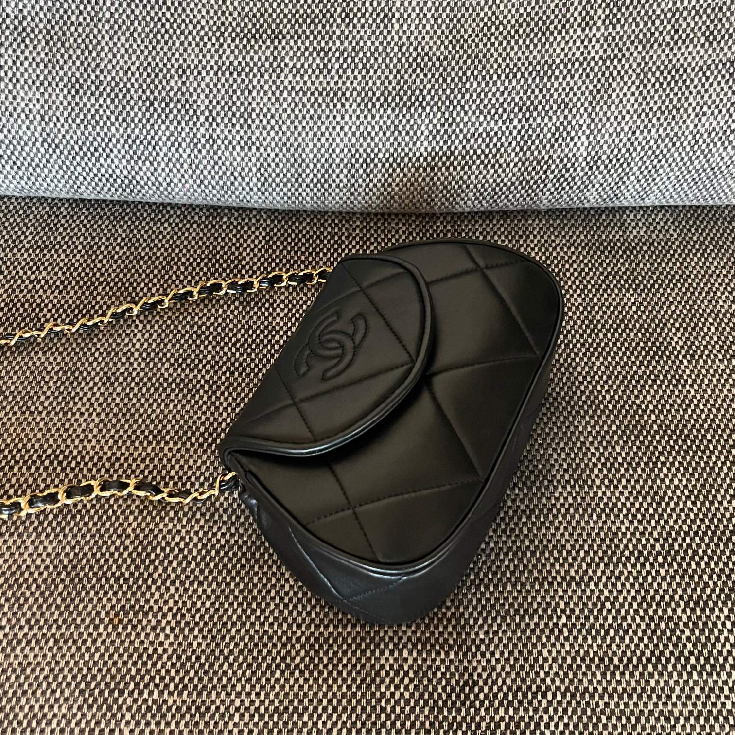 CHANEL VINTAGE BAG