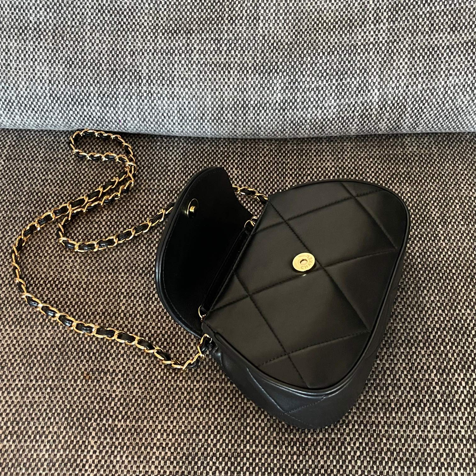 CHANEL VINTAGE BAG